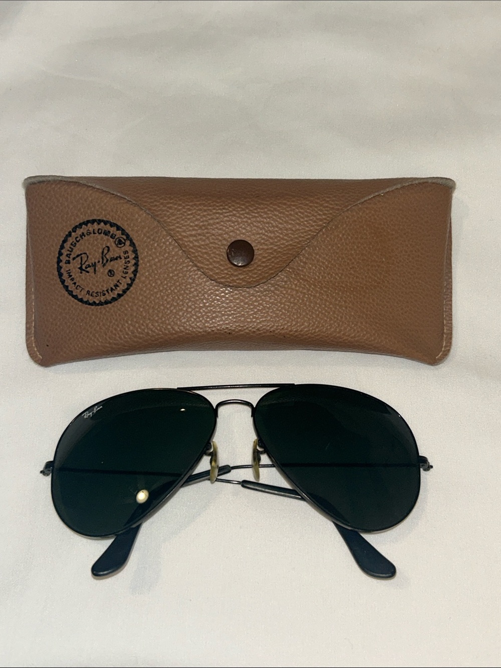Ray-Ban Black Aviators Sunglasses with Case